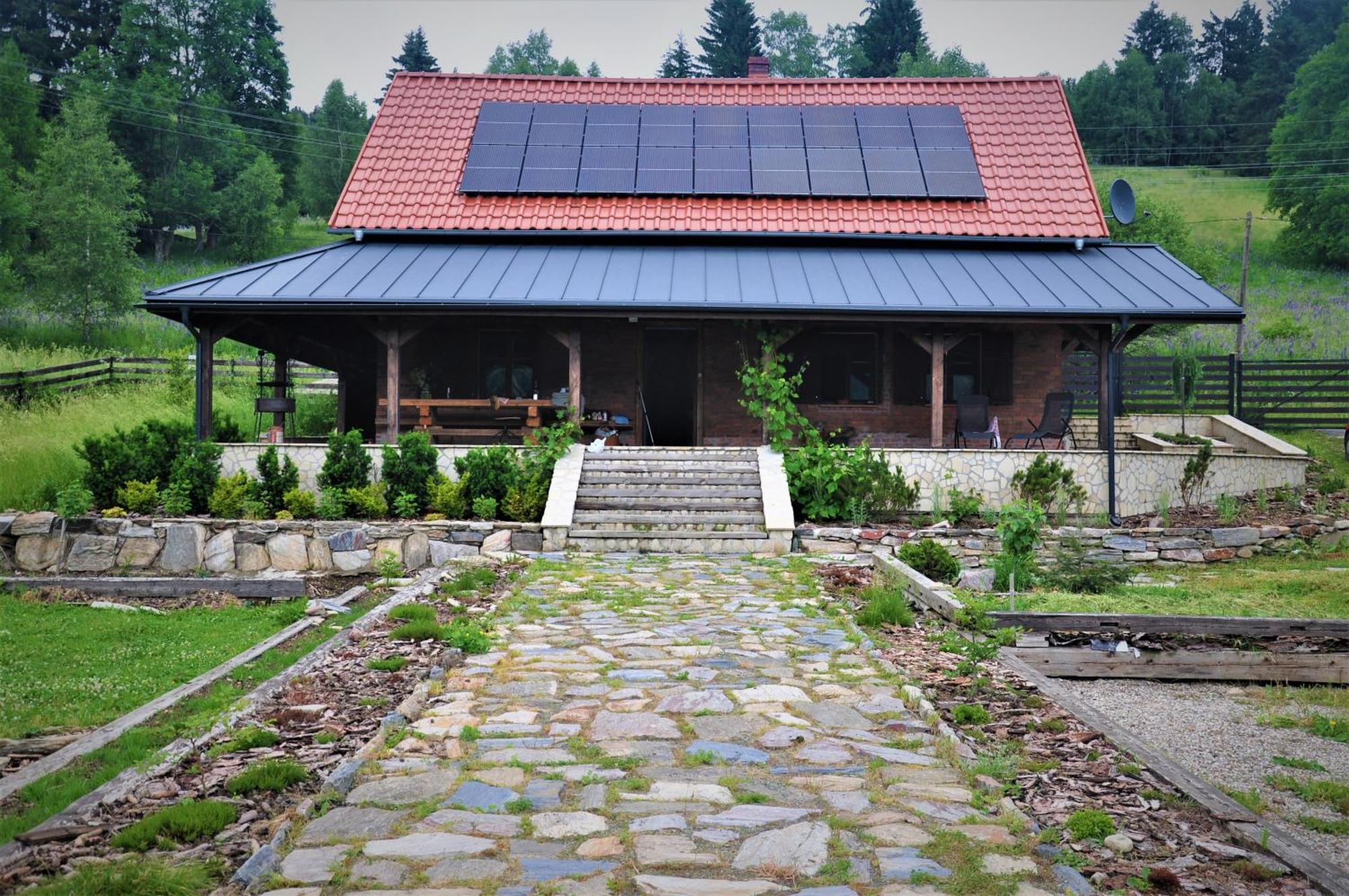 Chata Nad Dzika Orlica Z Jacuzzi Poniatow Экстерьер фото