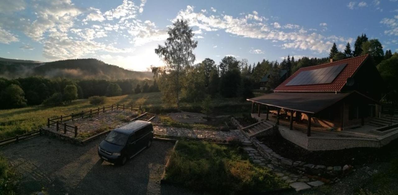 Chata Nad Dzika Orlica Z Jacuzzi Poniatow Экстерьер фото